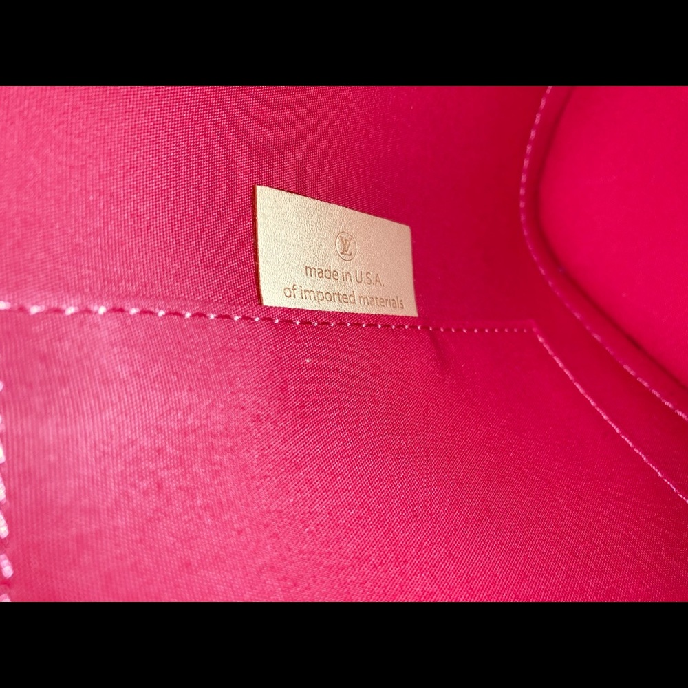 ✨💗Louis Vuitton💗✨ Vernis Alma PM Rose Litchi MINT CONDITION - Picture 13 of 17